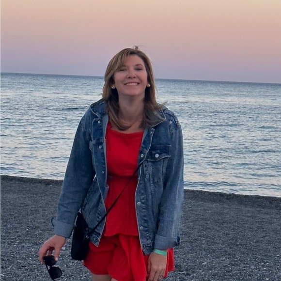 Chic Red Gap Dress - Picture 8 of 8